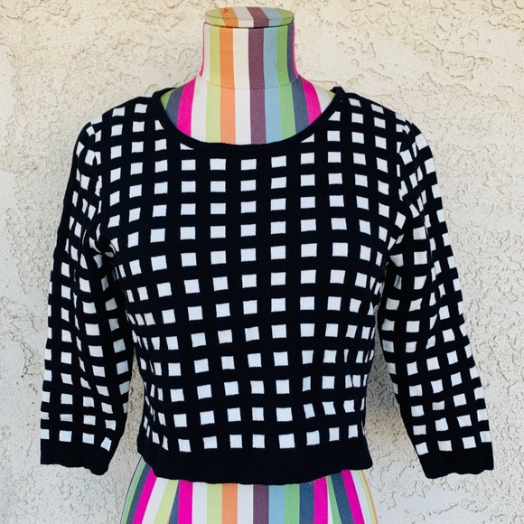 Forever 21 Square Print Cropped Knit Sweater - Picture 1 of 5